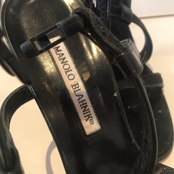 Black ankle strap Manolo Blahnik sandals - Picture 2 of 3